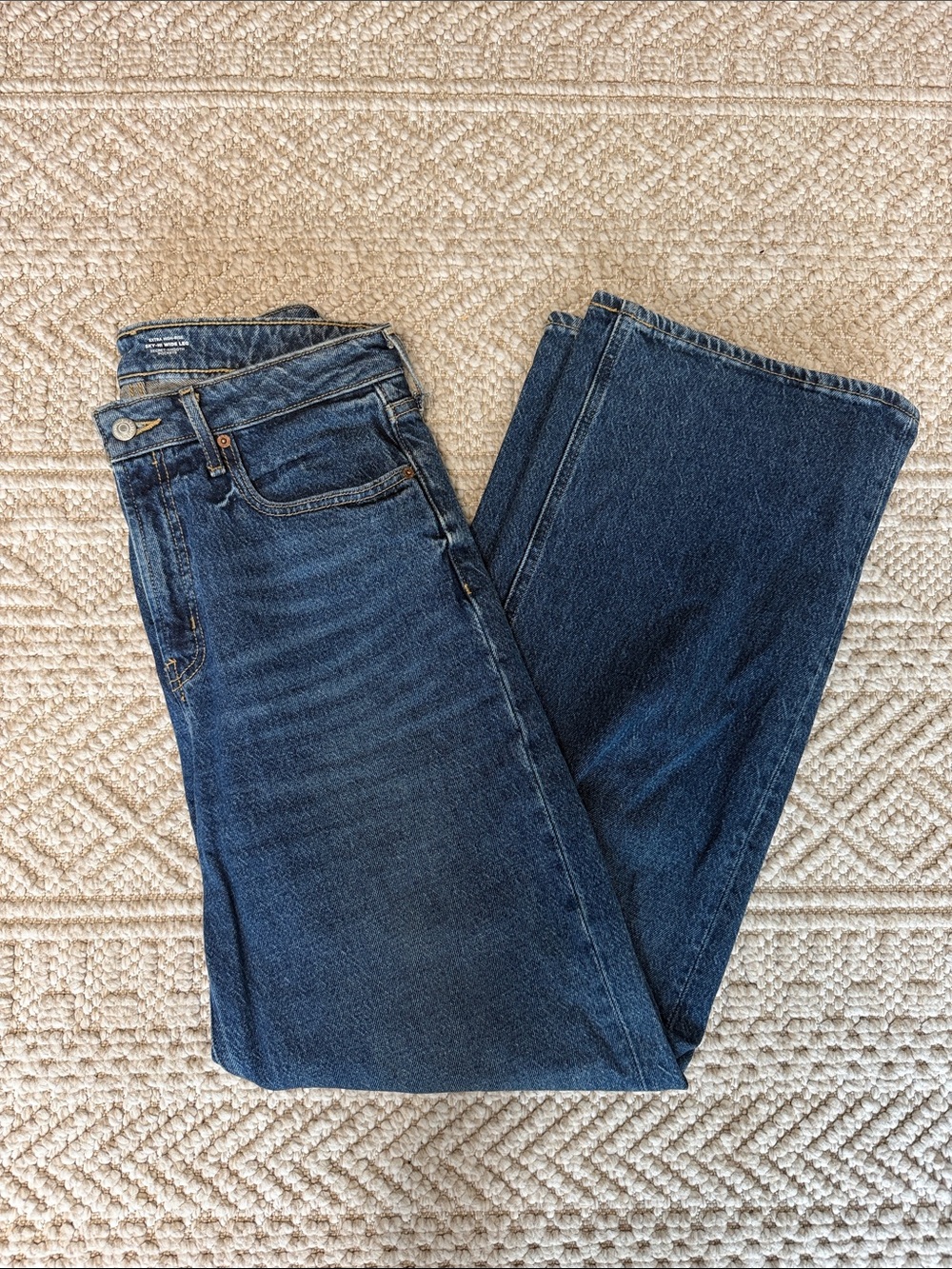Old Navy Extra High-Rise Ski-Hi Wide Leg Women's Jeans - Dark Blue - Size 8